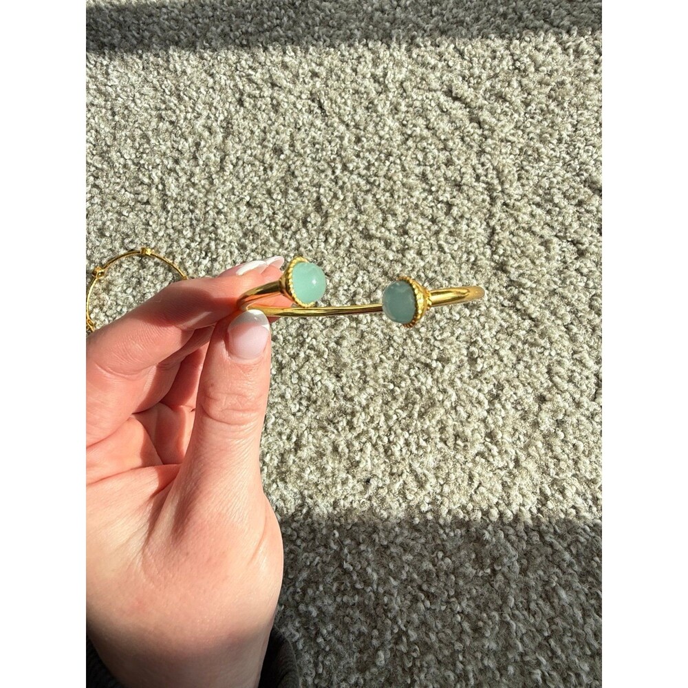 gold bangle - Picture 2 of 2